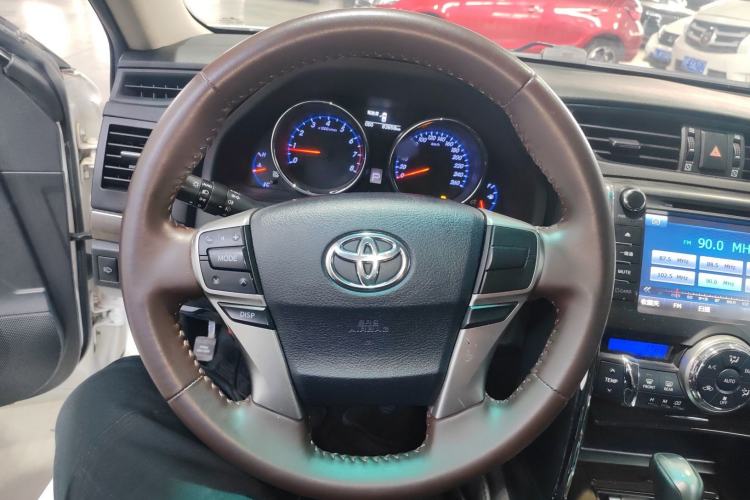 Used Toyota Reiz 2013 2.5V Elite Edition Steering Wheel