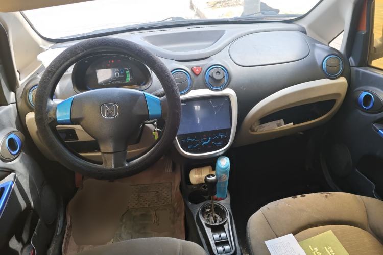 Used JMEV E200L 2016 E200 Comfort Model
