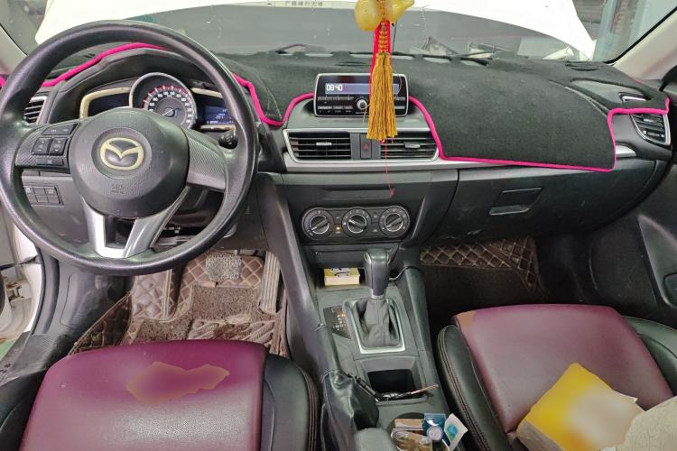 Used Mazda 3 Axela 2016 Sedan 1.5L Automatic Comfort Model
