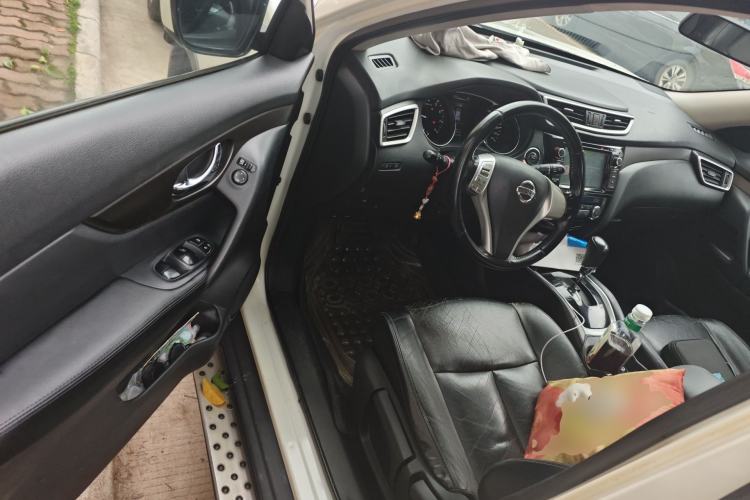 Used Nissan X-Trail 2014 2.0L CVT Comfort Edition 2WD Driver Seat