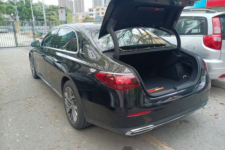 Used Mercedes-Benz E-Class 2024 Refresh E 300 L Stylish Edition
