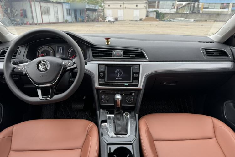 Used Volkswagen Lamando 2019 230TSI DSG Fashion Edition China VI