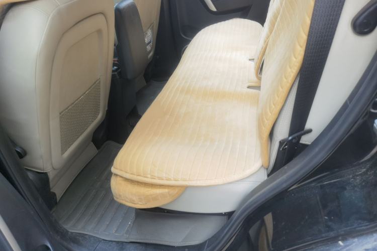 Used Chevrolet Captiva 2015 2.4L 4x4 Flagship Edition 7-Seater