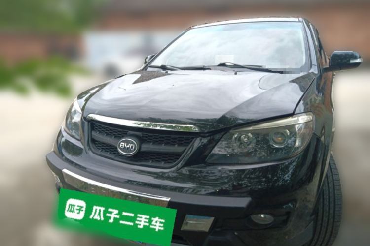 Used BYD S6 2014 2.0L Manual Luxury 5-Seater
