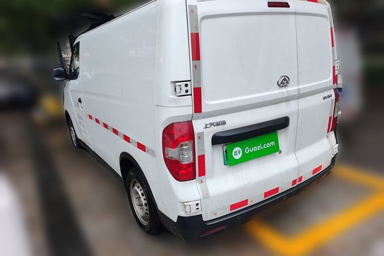 Used SAIC MAXUS EV30 2022 Pure Electric Smart Logistics Expert with Short Wheelbase Guoxuan