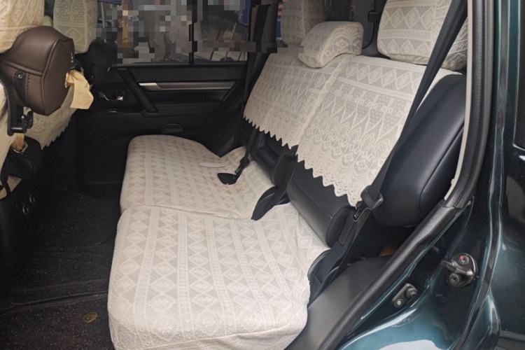 Used Mitsubishi Pajero 2011 3.0L Elite Edition Left Rear Seat