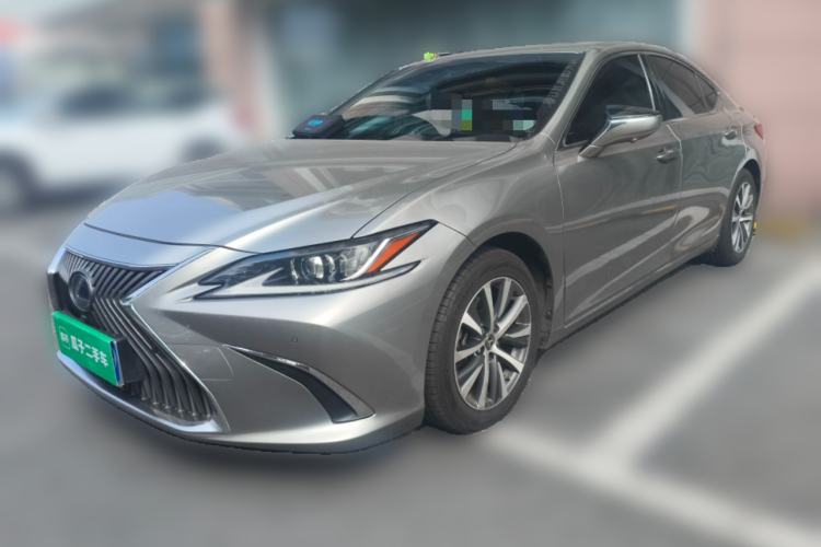 Used Lexus ES 2020 300h Premier Edition