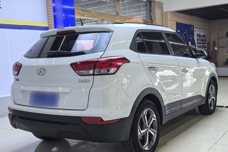 Used Hyundai ix25 2017 1.6L Automatic Smart Version
