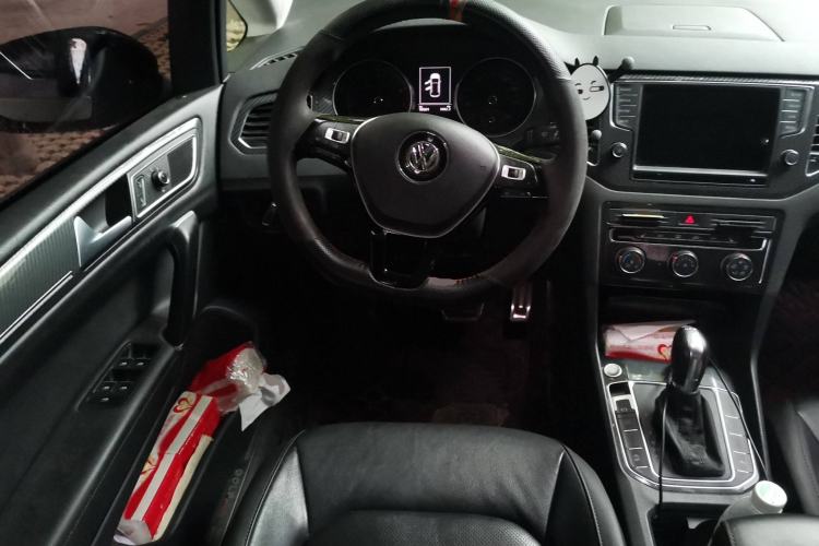 Used Volkswagen Golf Sportsvan 2016 230TSI Automatic Luxury Version
