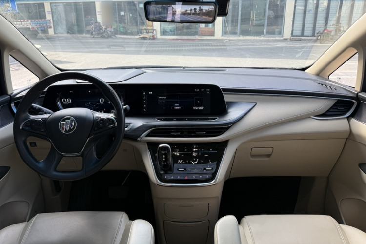 Used Buick GL8 2022 ES Landtrek 653T Luxury Edition
