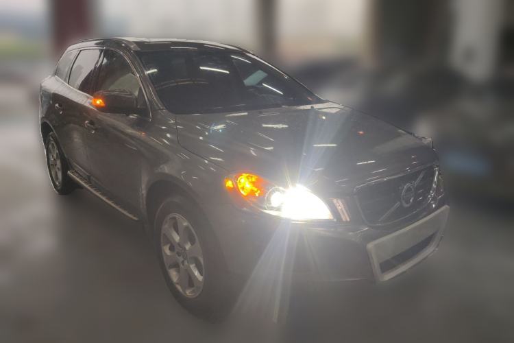 Used Volvo XC60 2013 T5 Zhiya Edition Front Right 45 Deg
