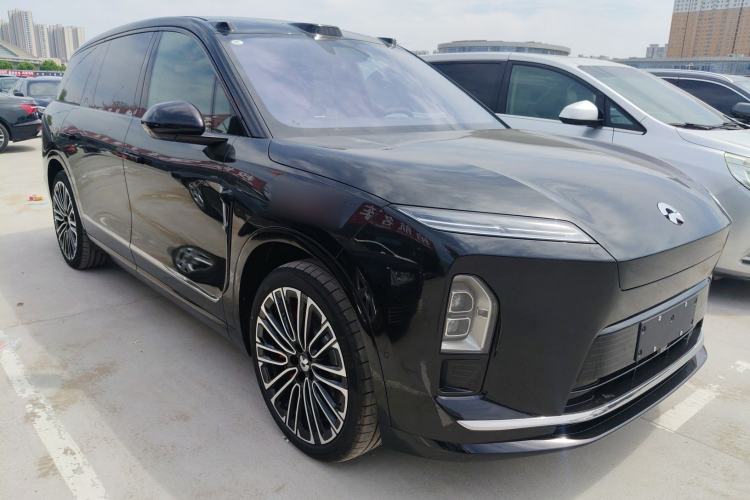 Used Nio ES8 2026 Model 6-seat Executive Signature Edition Front Right 45 Deg