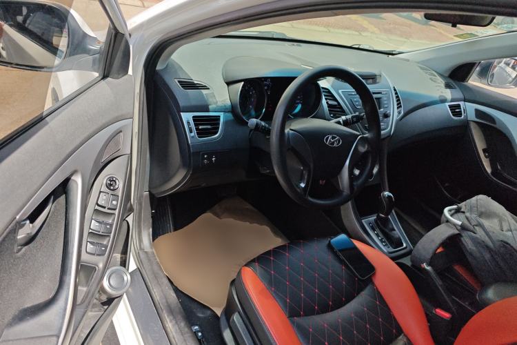 Used Hyundai Elantra (5th Generation / Langdong) 2016 1.6L Automatic Smart Version Driver Seat