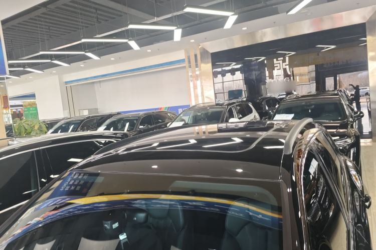 Used Audi Q5L 2025 quattro 45th Anniversary Edition 40 TFSI Luxury Dynamic Model
