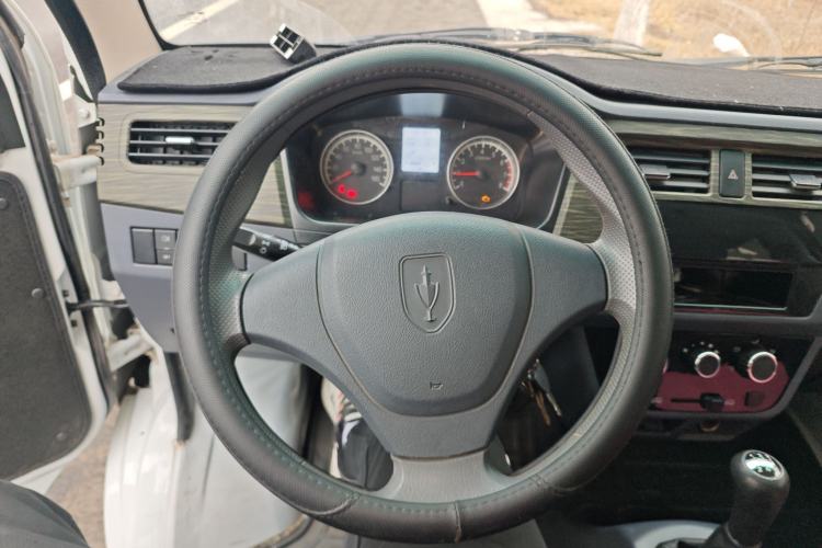 Used Jinbei Hiace X30 2021 1.5L Standard Version Air-Conditioner-Free Van China VI Emission Standard SWC15M Steering Wheel