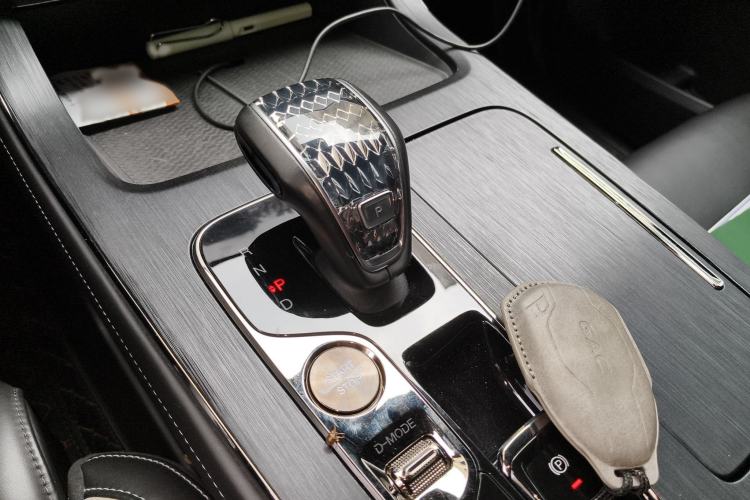 Used GAC Trumpchi GS8 2022 Dual-Engine Series 2.0TM Two-Wheel Drive Prestige Edition (7 Seats)