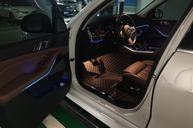 Used BMW X5 2021 xDrive40i Luxury Model with M Sport Package