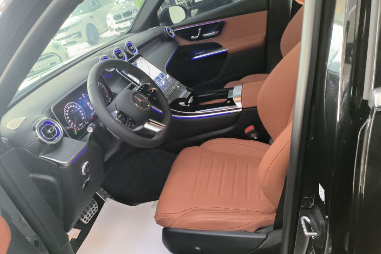 Used Mercedes-Benz GLC 2025 Facelift GLC 260 L 4MATIC Luxury Edition
