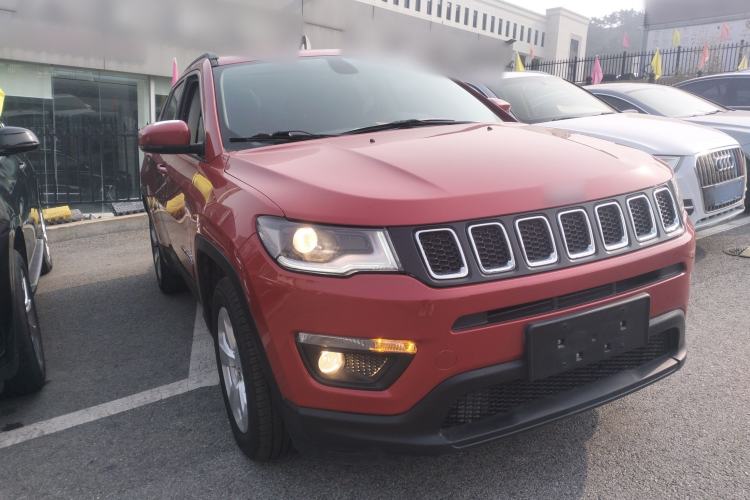 Used Jeep Compass 2017 200T Automatic Family Edition

