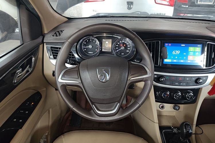 Used Baojun 730 2016 1.5L Manual Comfort Version 7 Seats China V Emission Standard