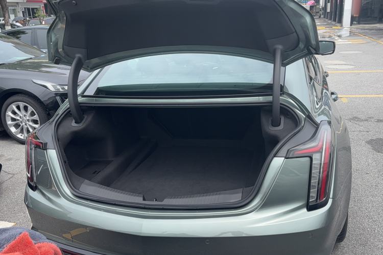 Used Cadillac CT5 2024 28T Platinum Edition Trunk