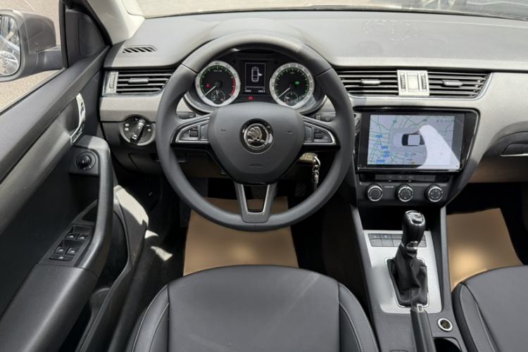 Used Skoda Octavia 2021 1.5L Automatic Comfort Edition Steering Wheel