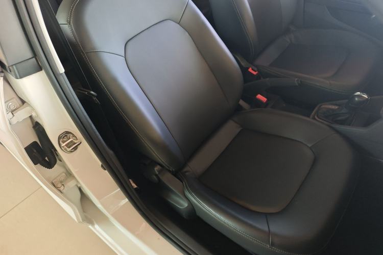 Used Volkswagen Jetta 2017 1.5L Automatic Fashion Model Right Front Seat