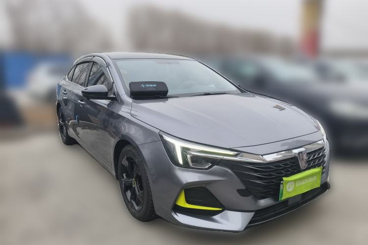 Used Roewe i6 MAX New Energy 2020 1.5T PHEV Cool & Stylish Skyroof Edition Front Right 45 Deg