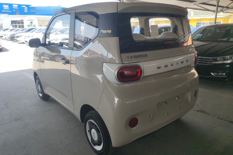 Used Wuling Hongguang MINIEV 2024 3rd Generation 215km Youth Edition Rear Left 45 Deg