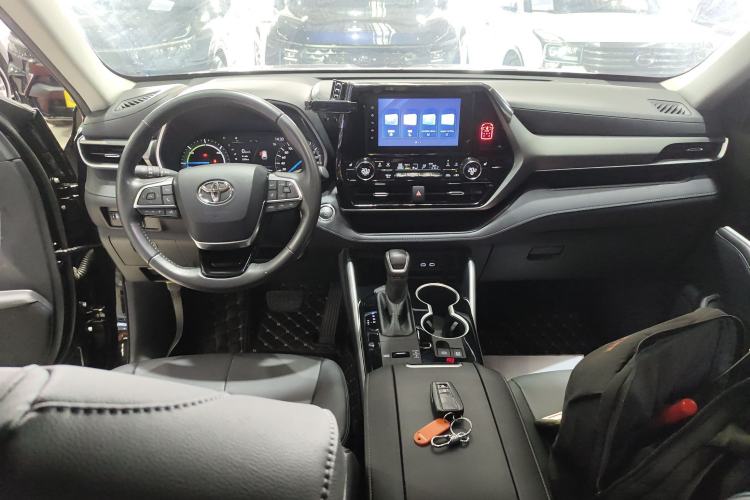 Used Toyota Highlander 2023 2.5L Smart Electric Hybrid Dual-Motor All-Wheel-Drive Luxury 7-Seater