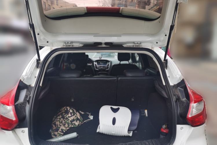 Used Ford Focus 2012 Sedan 1.6L Manual Comfort Model
