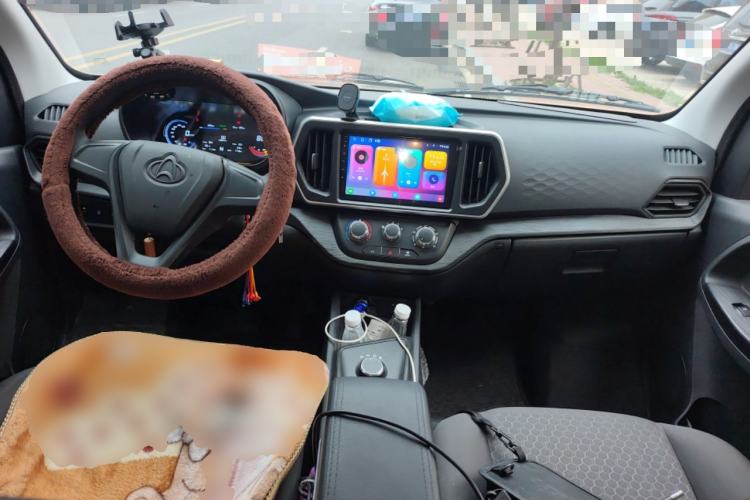 Used CHANGAN KAICHENG Ruixing EM60 2025 Passenger Version Comfort Edition 6 Seats 300 km Range Side-Hinged Doors Center Console