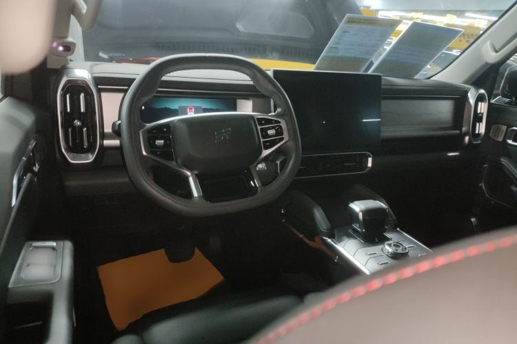 Used JETOUR Traveler 2023 1.5T Two-Wheel Drive Discovery PRO Center Console