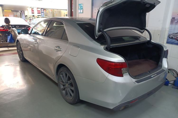 Used Toyota Reiz 2013 2.5V Shangrui Edition Exterior 2