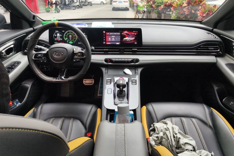 Used GAC Trumpchi EMPOW 2021 270T DCT J16 Version Center Console