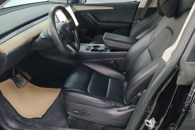 Used Tesla Model Y 2022 Rear-Wheel-Drive Version
