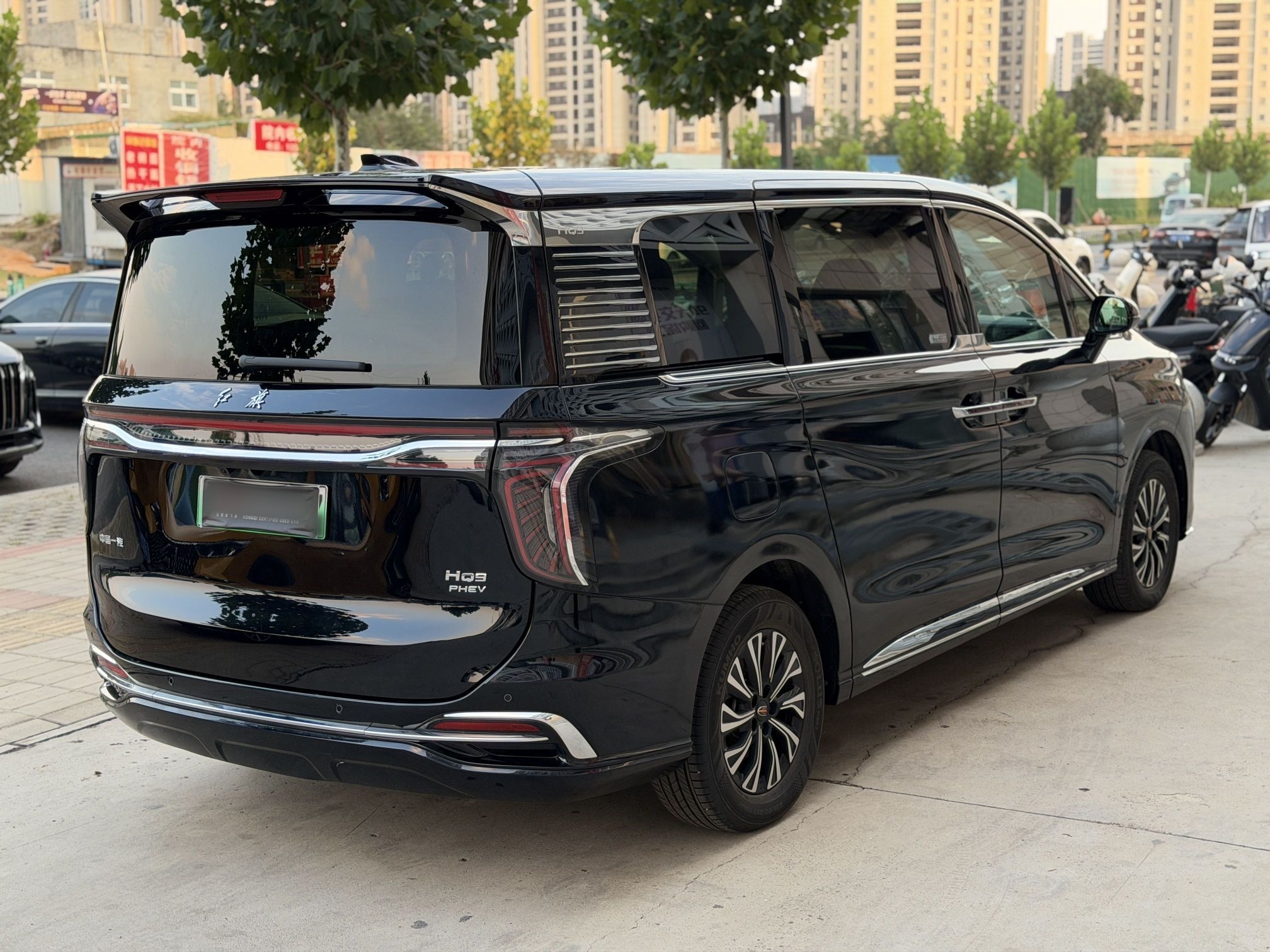 Hongqi HQ9 PHEV 2024 2.0T Four-Wheel Drive Business Edition — снимка 14