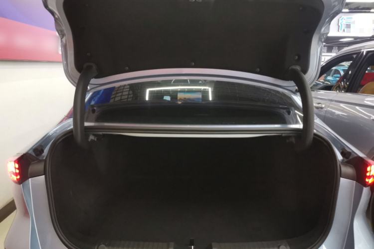 Used Geely Galaxy L6 2025 EM-i 140km Starship Edition Trunk