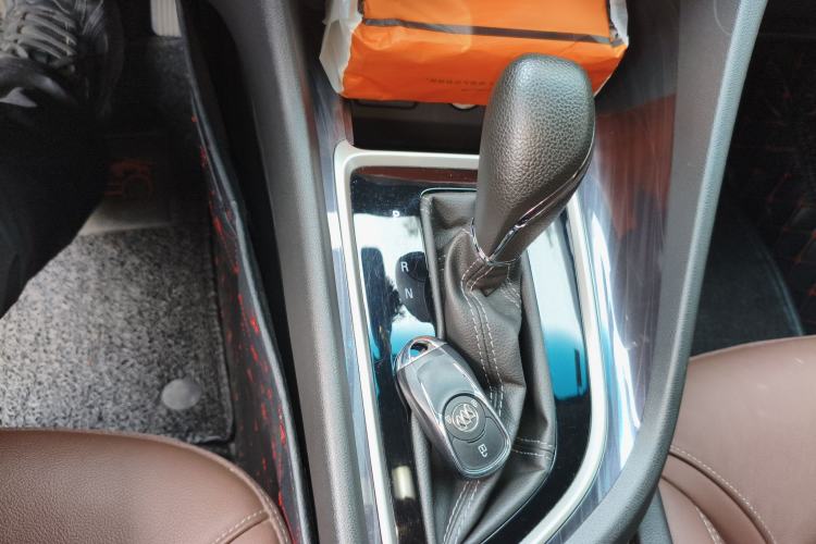 Used Buick GL6 2019 18T 6-Seater Connected Luxury Version China VI Standard
