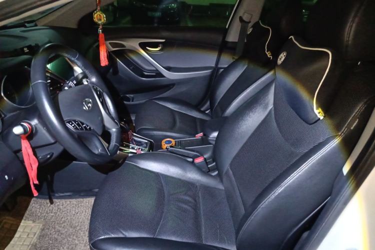 Used Hyundai Elantra (5th Generation / Langdong) 2015 1.6L Automatic Luxury Model
