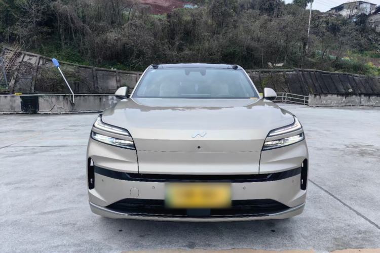 Used ONVO Luxeed L90 2025 Model—Max Six-Seater Version Front