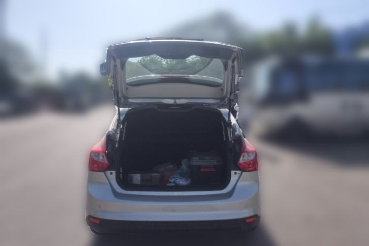 Used Ford Focus 2012 Hatchback 1.6L Automatic Fashion Edition
