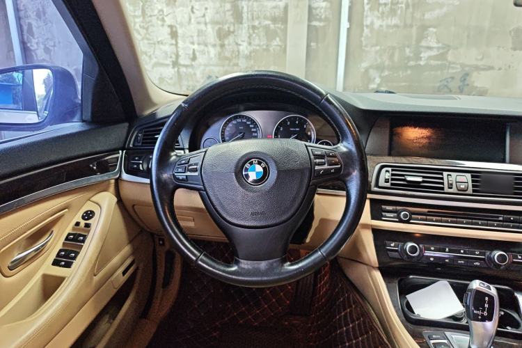 Used BMW 5 Series 2013 525Li Luxury Model