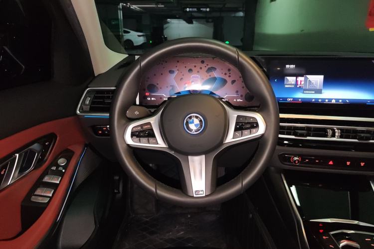 Used BMW i3 2024 eDrive 35 L
