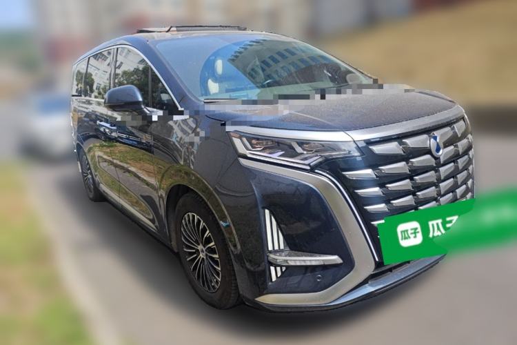 Used Denza D9 2022 DM-i 970 Four-Wheel Drive Flagship Model
