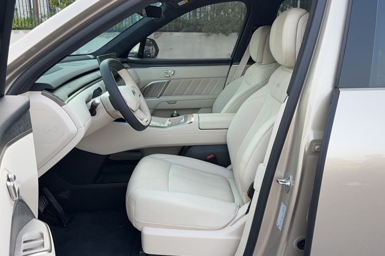 Used ONVO Luxeed L90 2025 Model—Max Six-Seater Version