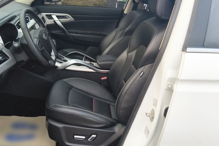 Used Geely Auto Emgrand X7 Sport 2018 1.8TD Automatic Two-Wheel Drive Smart Connect 4G Internet Edition
