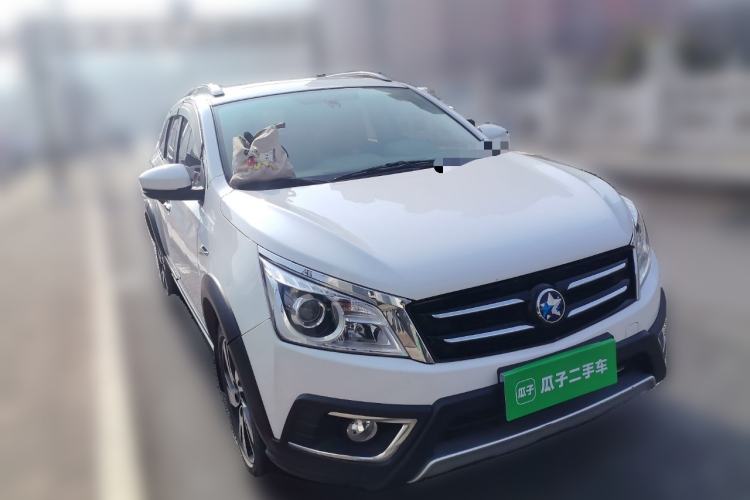Used Venucia T70X 2015 2.0L Manual RuiXiang Sport Edition