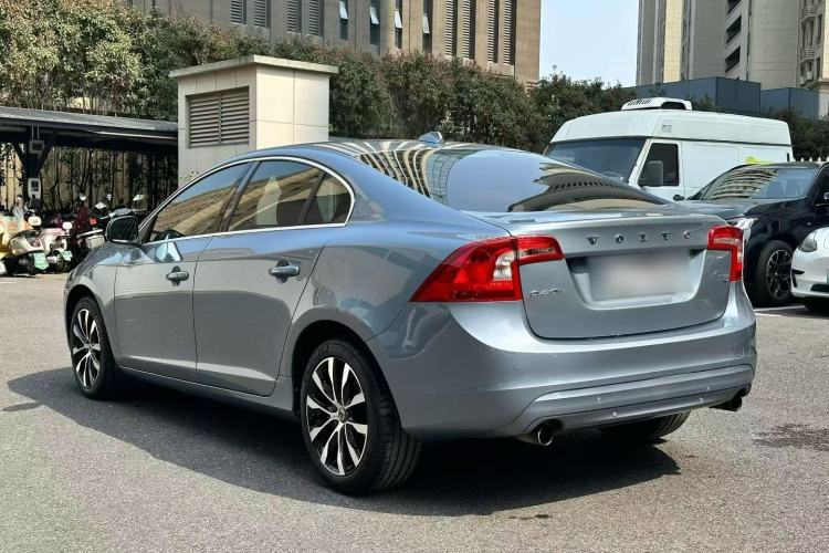 Used Volvo S60 2018 S60L T3 Smart Progress Edition
