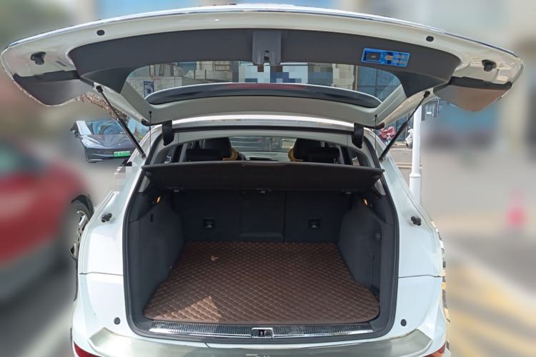 Used Audi Q5 2017 40 TFSI Ambition Edition Trunk